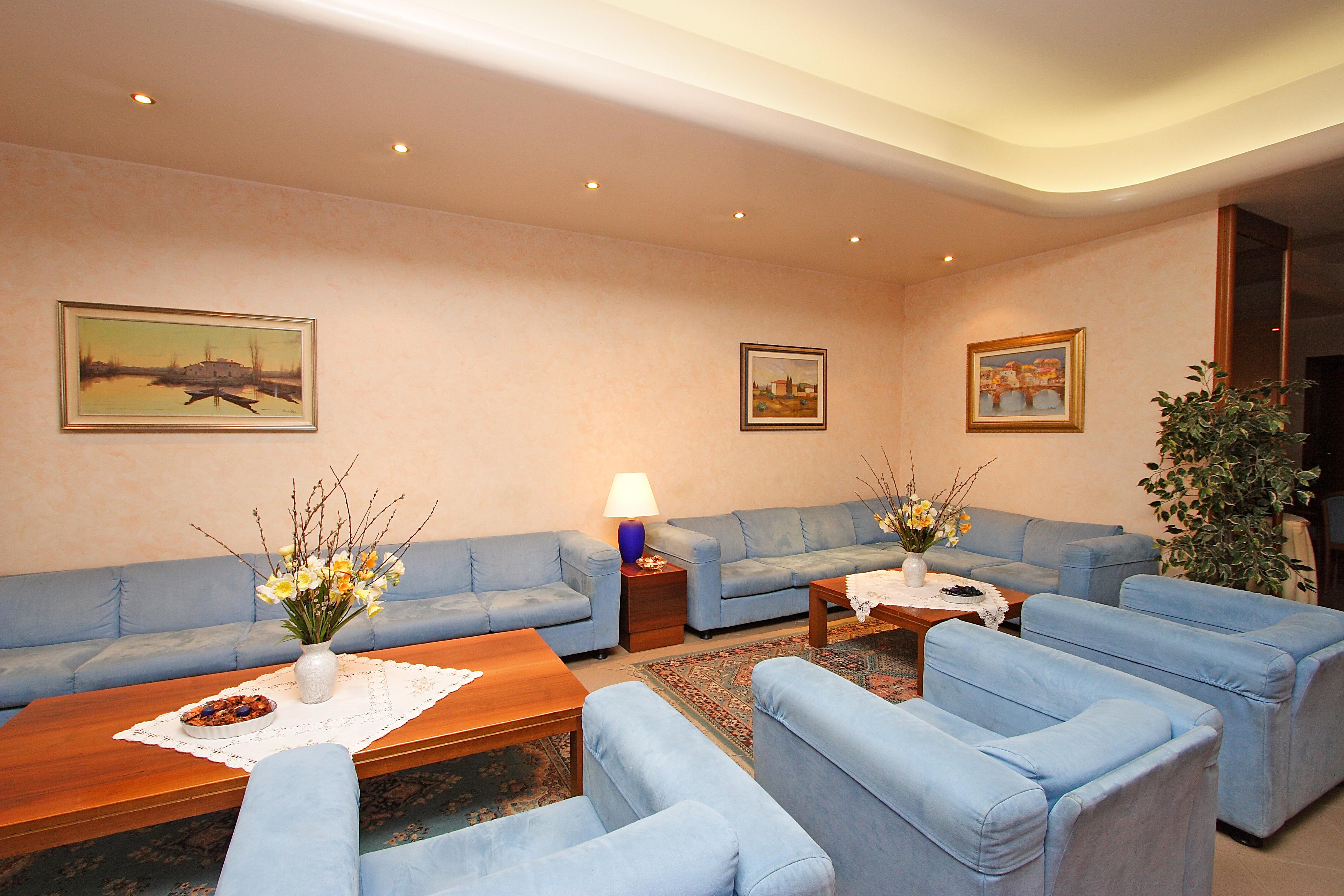 Hotel Roma Trieste Luaran gambar