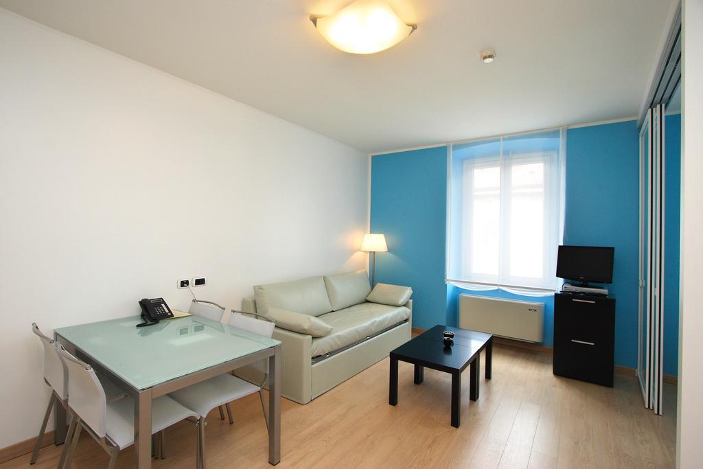 Hotel Roma Trieste Luaran gambar