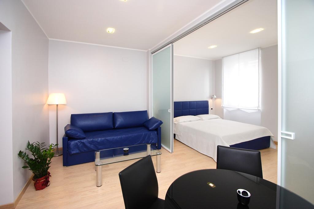 Hotel Roma Trieste Luaran gambar