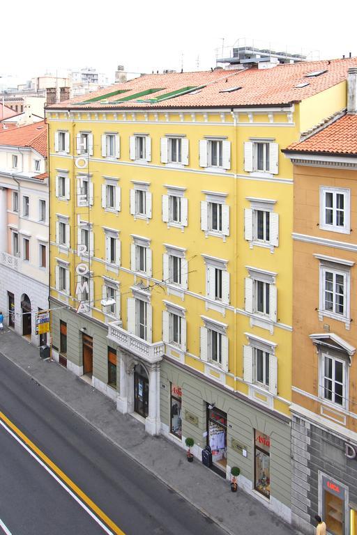 Hotel Roma Trieste Luaran gambar
