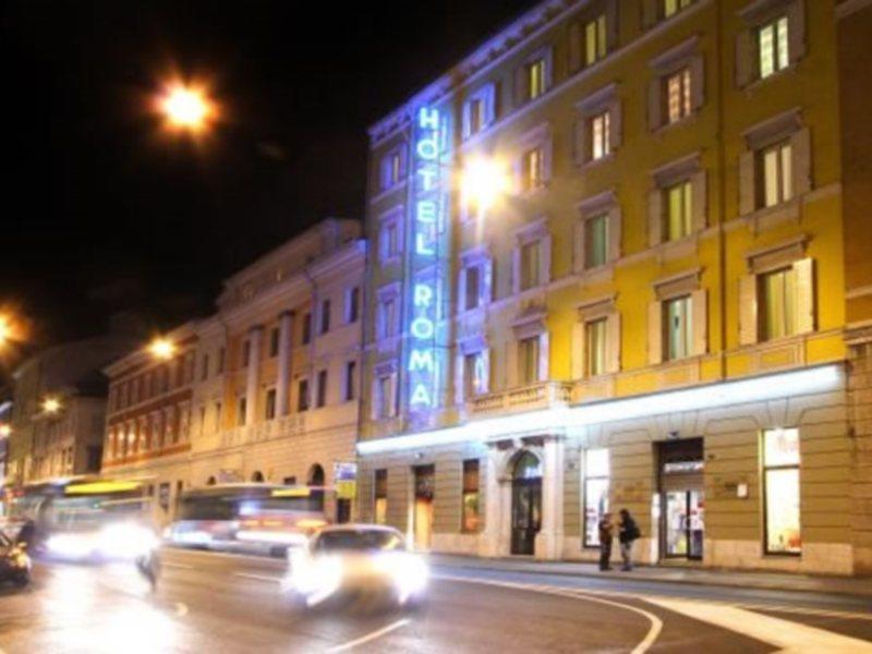 Hotel Roma Trieste Luaran gambar