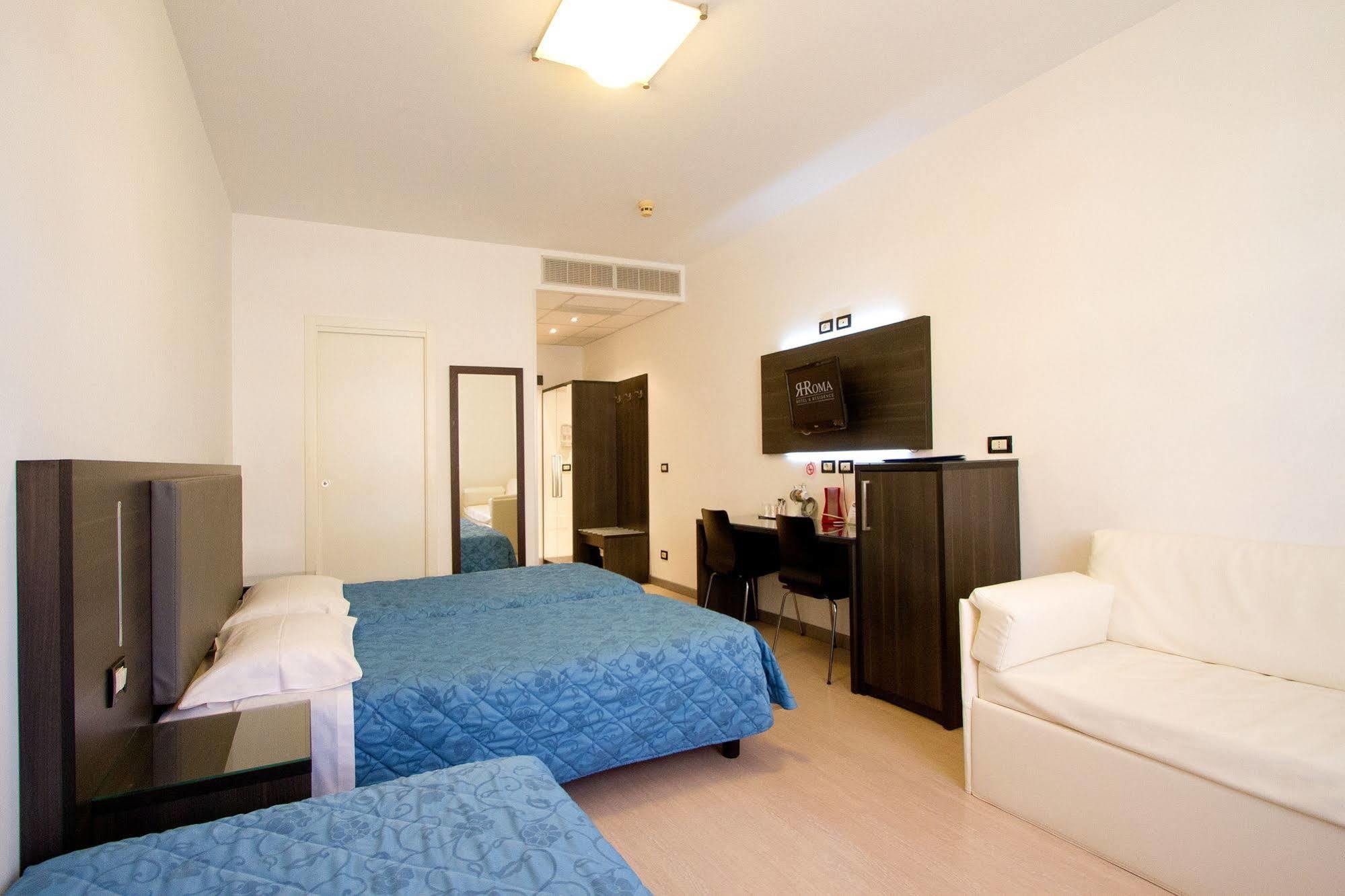 Hotel Roma Trieste Luaran gambar